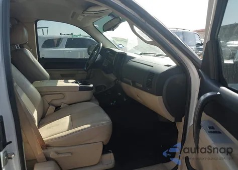 2010 Chevrolet Silverado 1500 Lt z USA, uszkodzony, nr VIN 1GCSCSE05AZ187687